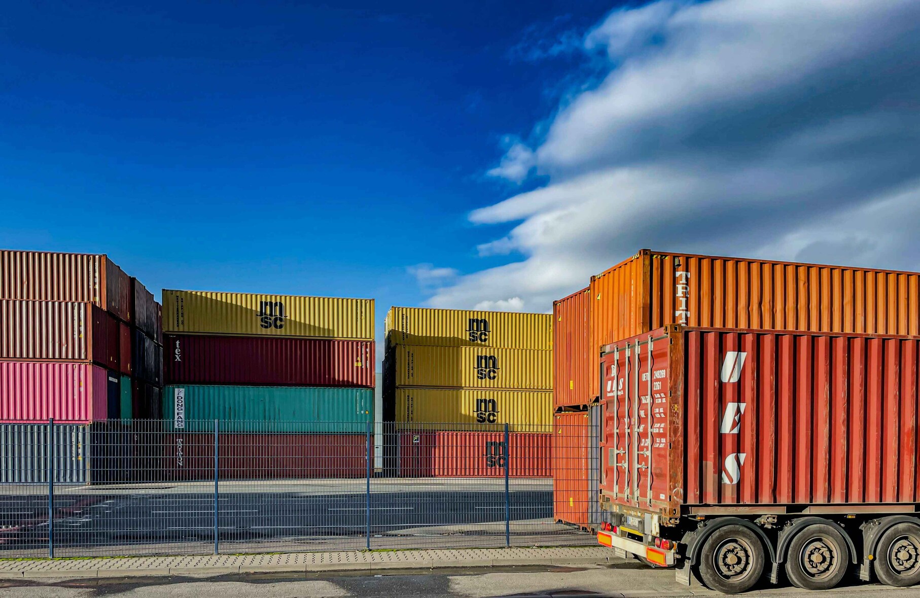 Choosing the Best Lock to Keep Your Shipping Container Secure